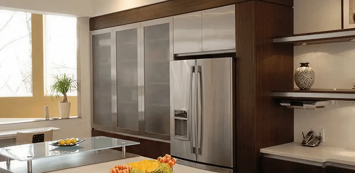 Cabinet door replacement and modern kitchen cabinet upgrade in Lakewood, CO